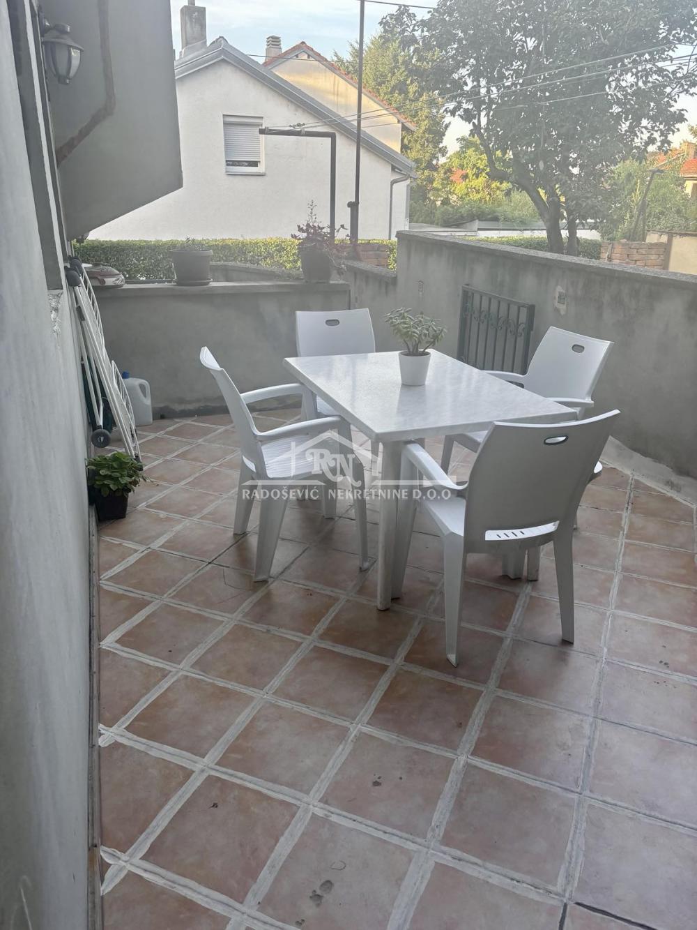 Slika 11 - Nićifora Ninkovića, Šestosoban stan na prodaju, 199m2, 227.000€