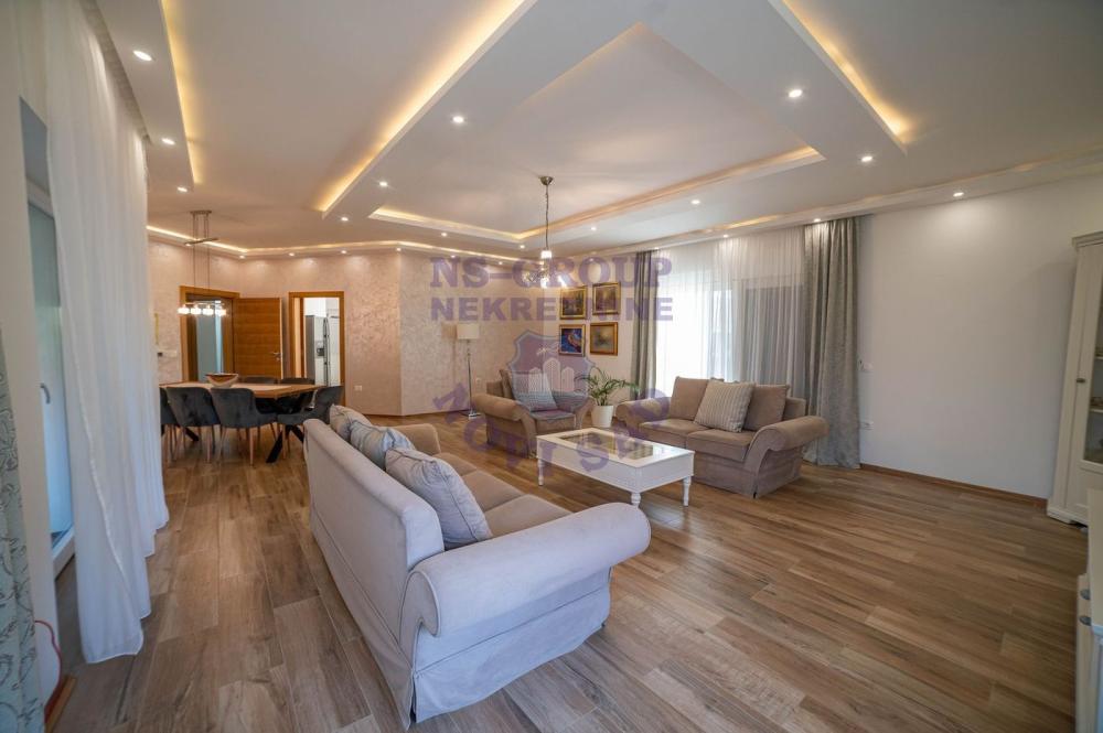 Slika 3 - Bogdana Gavrilovića,  Kuća na prodaju, 550m2, 875.500€
