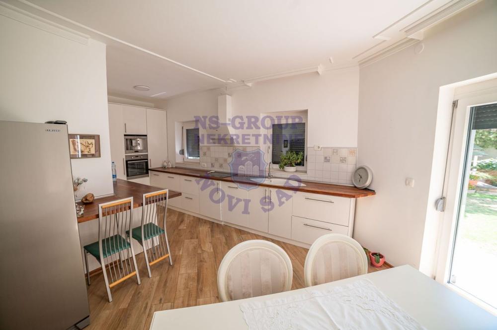 Slika 4 - Bogdana Gavrilovića,  Kuća na prodaju, 550m2, 875.500€