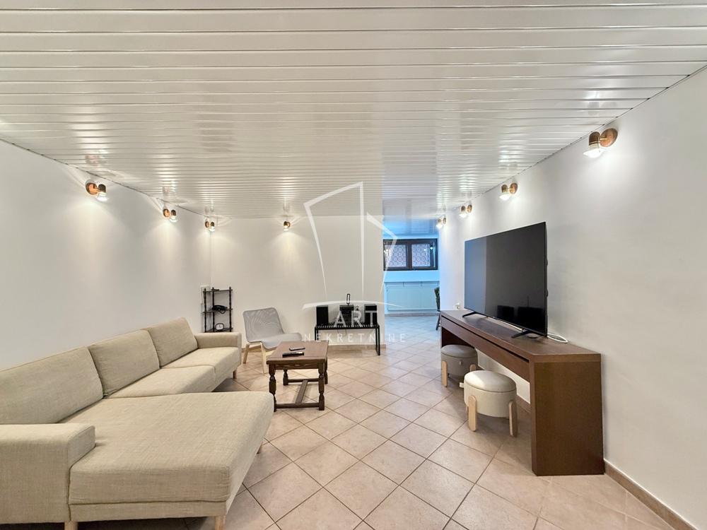 Slika 9 - Sitnička, Kuća za izdavanje, 255m2, 3.000€