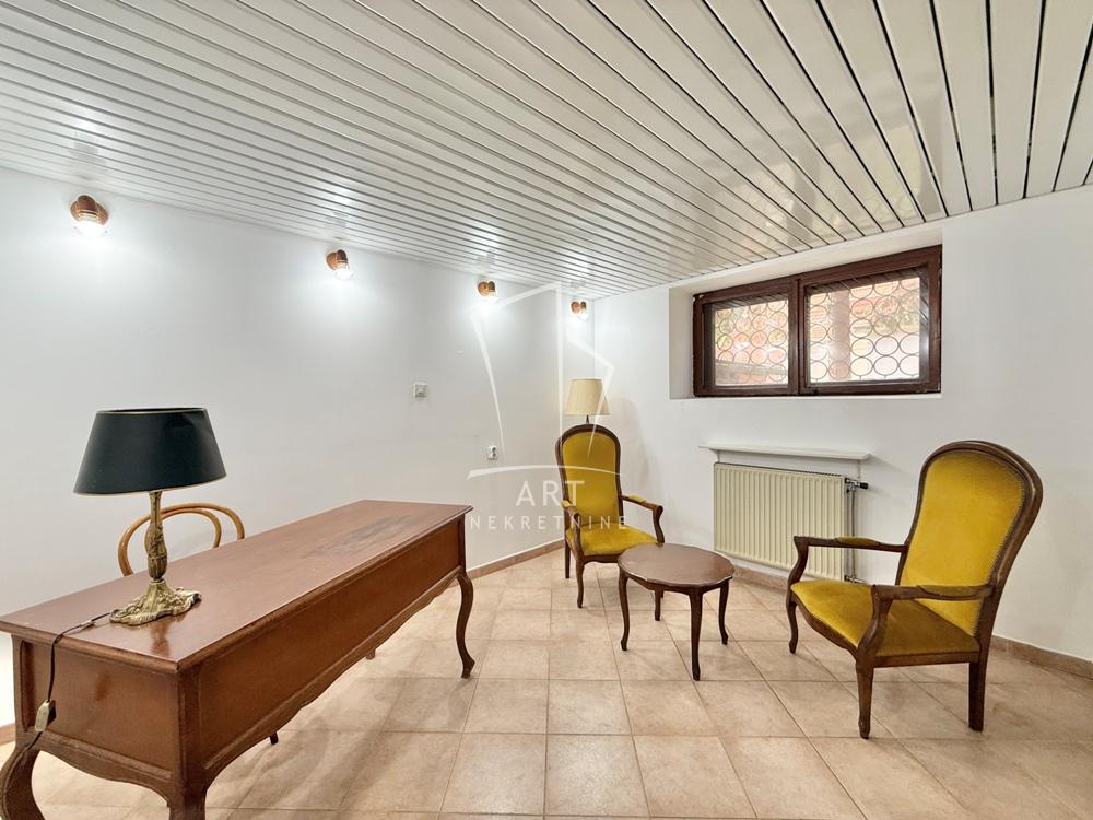 Slika 11 - Sitnička, Kuća za izdavanje, 255m2, 3.000€