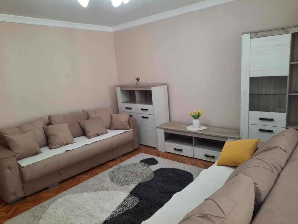 Slika 1 - Cara Nikolaja, Dvosoban stan za izdavanje, 58m2, 650€