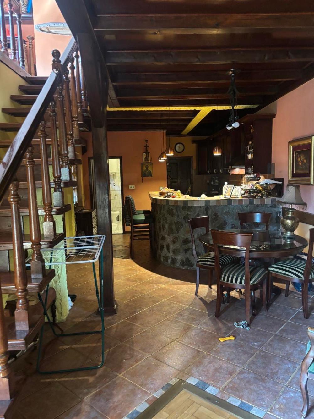 Slika 9 - Kneza Bogosava 13, Kuća za izdavanje, 143m2, 1.000€