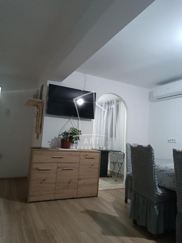 Slika 1 - Maršala Tita, Trosoban stan za izdavanje, 65m2, 500€