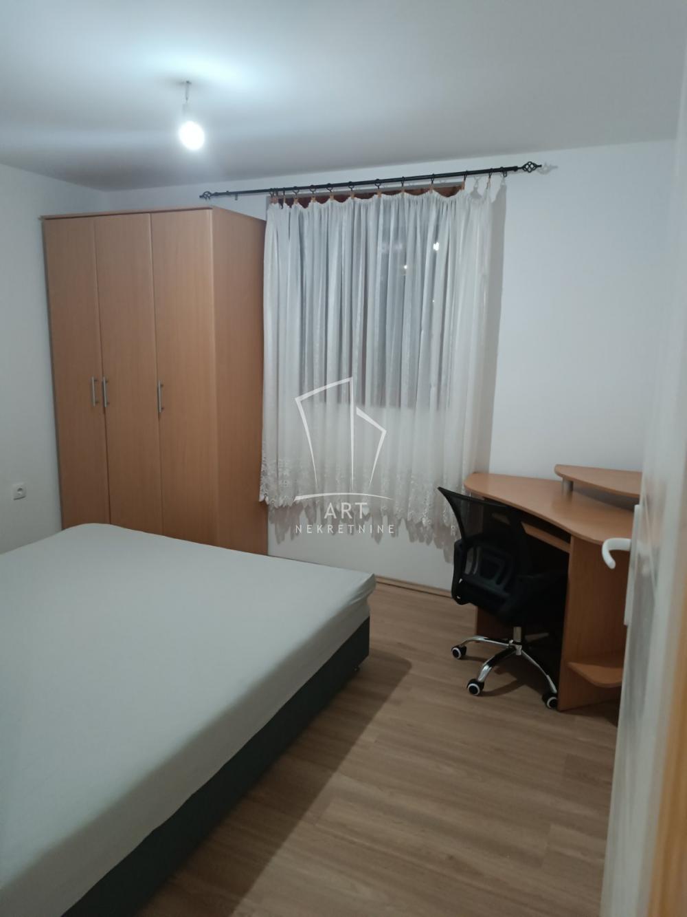 Slika 3 - Maršala Tita, Trosoban stan za izdavanje, 65m2, 500€