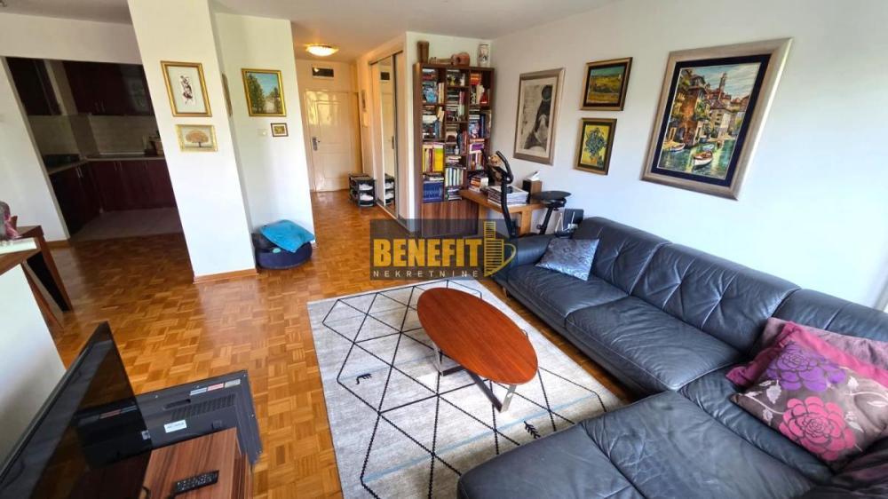 Glavna slika -Trosoban stan na prodaju, 73m2, 215.000€