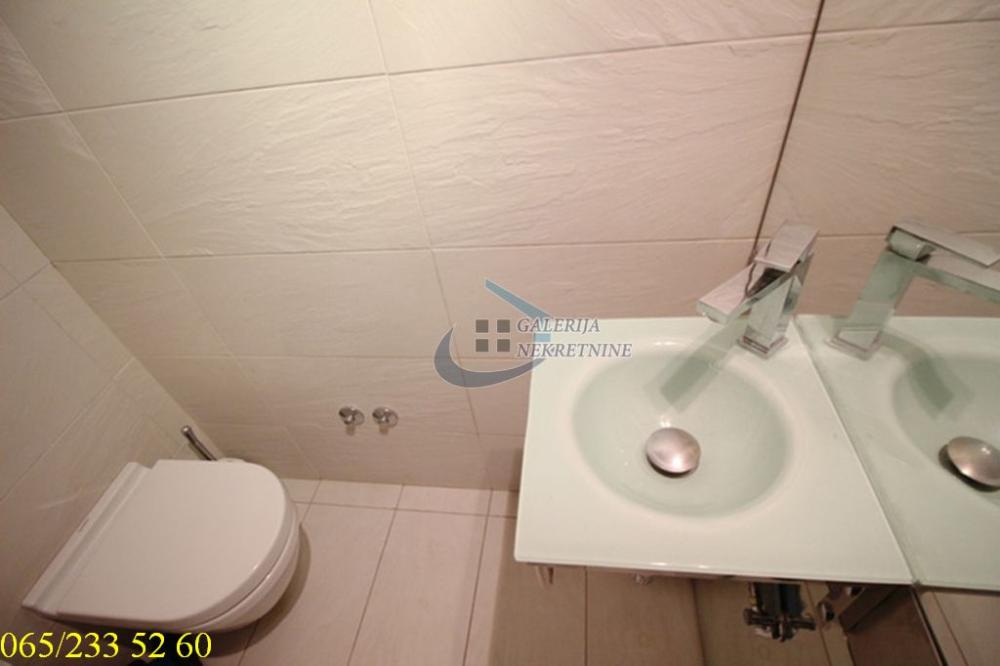 Slika 0 - Omladinska, Šestosoban stan na prodaju, 170m2, 795.000€