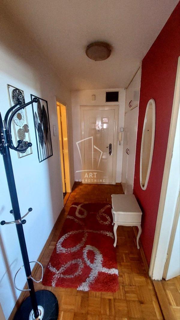 Slika 3 - Pariske komune, Dvoiposoban stan za izdavanje, 43m2, 600€