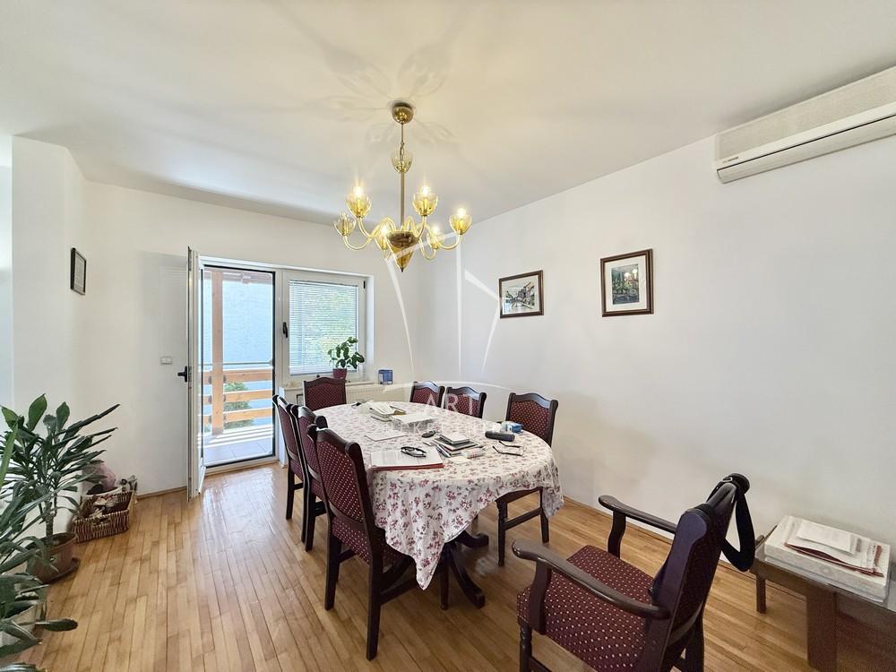 Slika 2 - Svetozara Radojčića,  Kuća na prodaju, 438m2, 680.000€