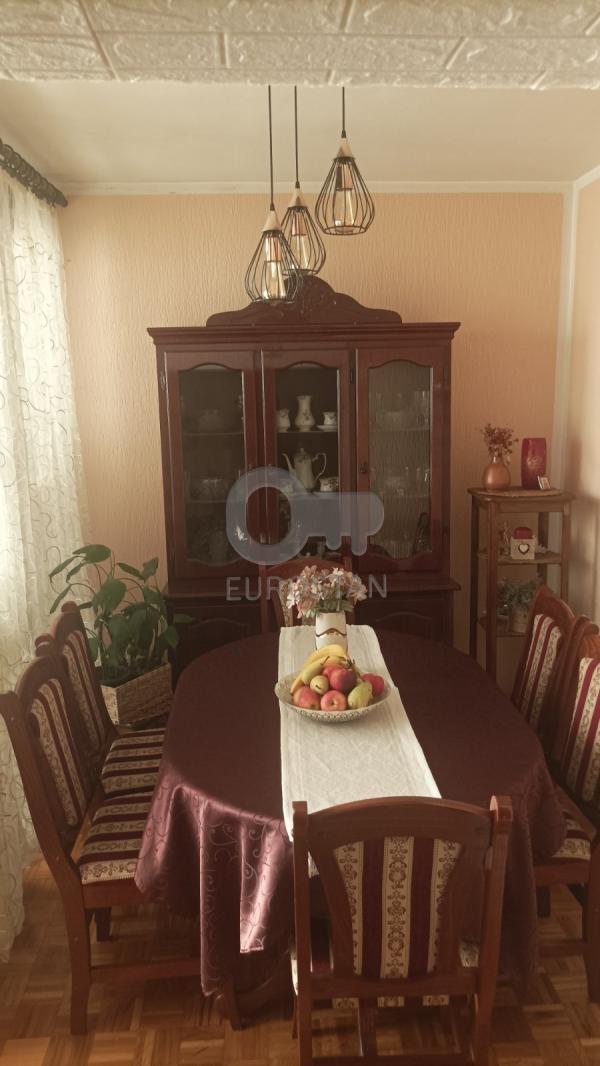 Slika 3 - Patrijarha Joanikija, Četvorosoban stan na prodaju, 91m2, 192.000€