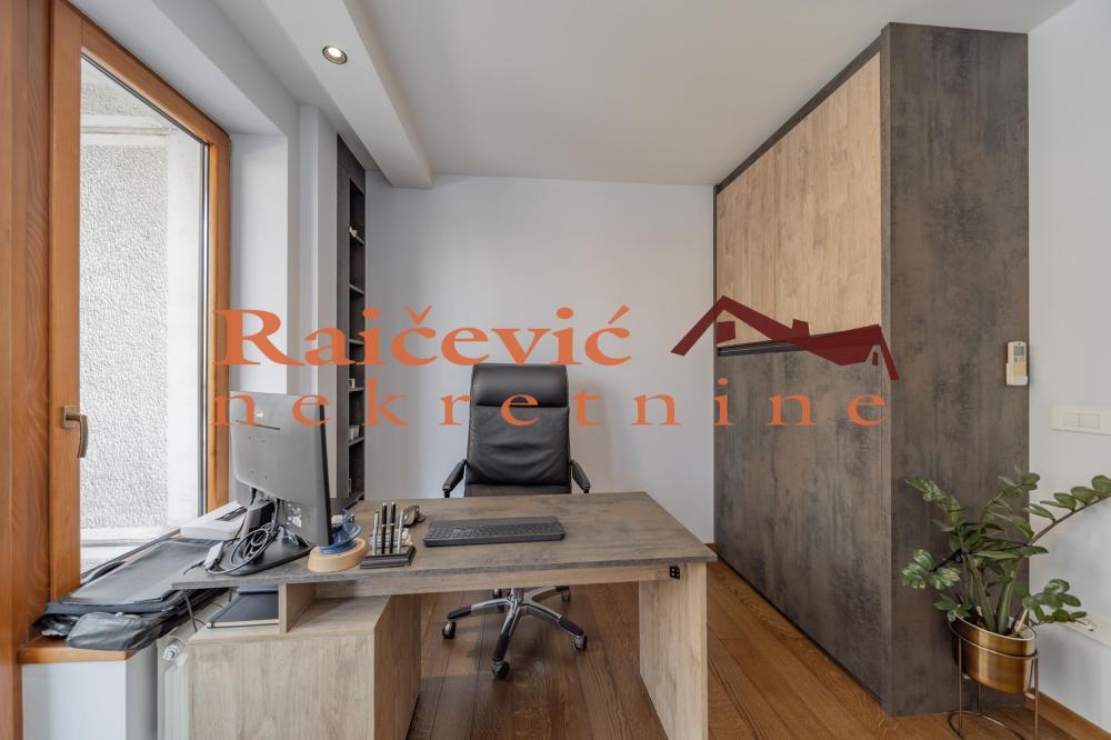 Slika 7 - Juzni bulevar, Četvorosoban stan na prodaju, 115m2, 395.000€