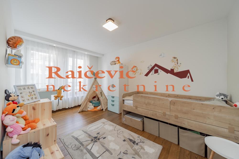 Slika 11 - Juzni bulevar, Četvorosoban stan na prodaju, 115m2, 395.000€