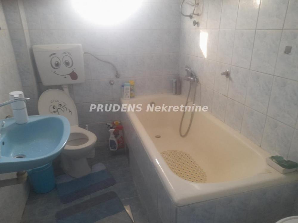 Slika 11 - Anđelka Čobanovića,  Kuća na prodaju, 165m2, 240.000€