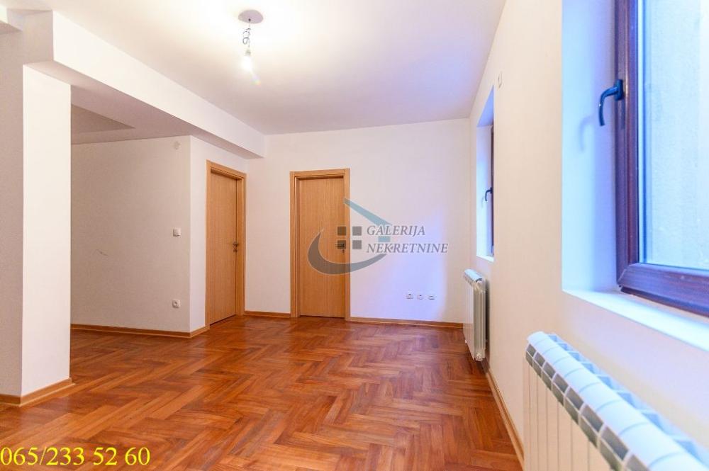 Slika 9 - Cerska, Trosoban stan na prodaju, 56m2, 168.000€