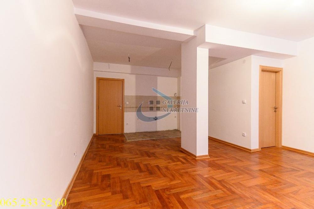 Slika 2 - Cerska, Trosoban stan na prodaju, 56m2, 168.000€