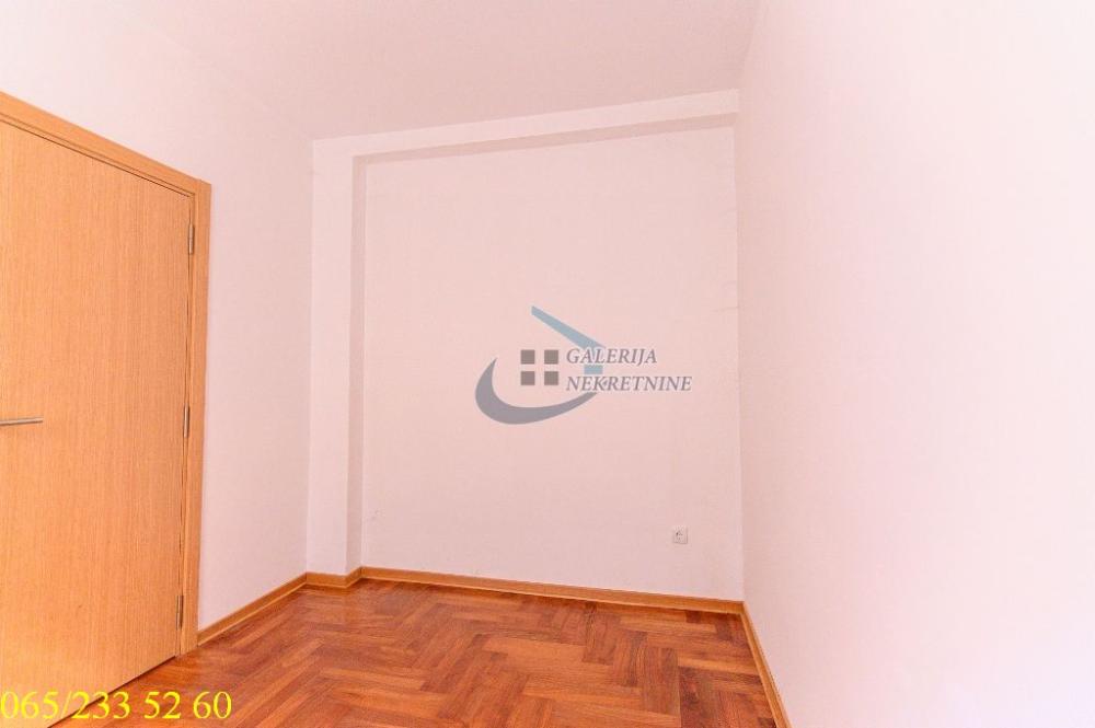 Slika 5 - Cerska, Trosoban stan na prodaju, 56m2, 168.000€