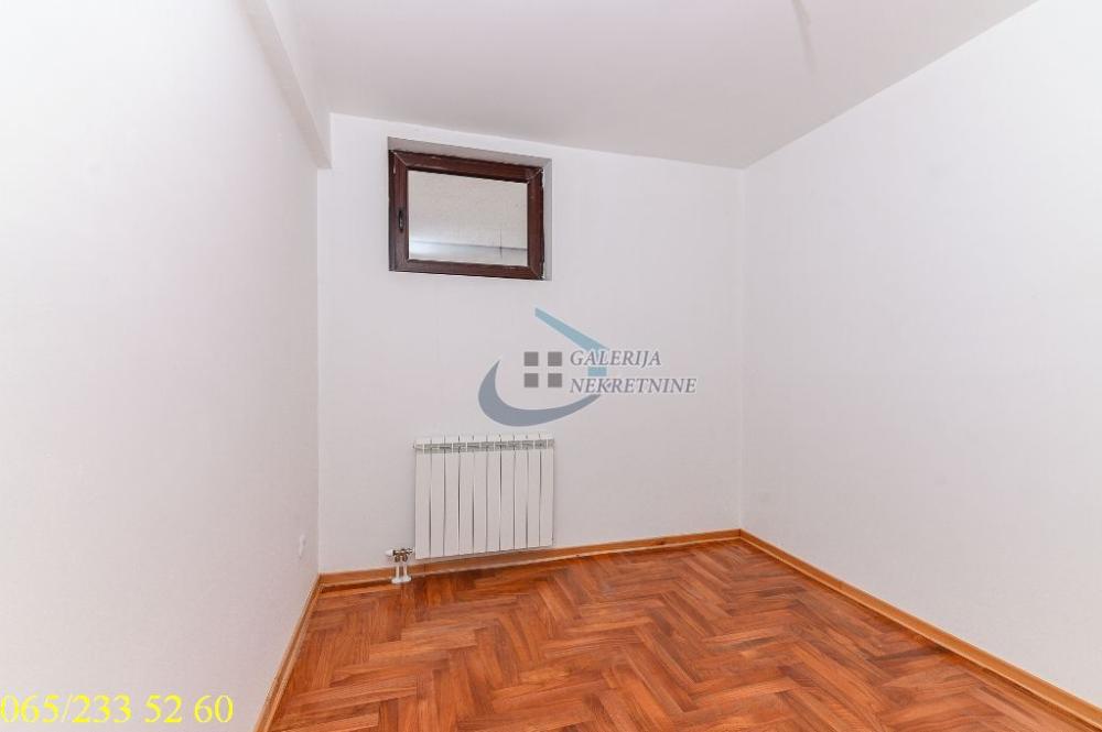 Slika 6 - Cerska, Trosoban stan na prodaju, 56m2, 168.000€