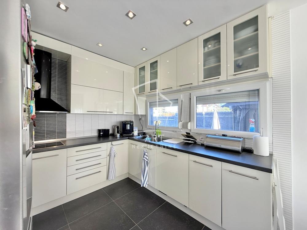 Slika 3 - Milutina Miljkovića,  Kuća na prodaju, 177m2, 680.000€