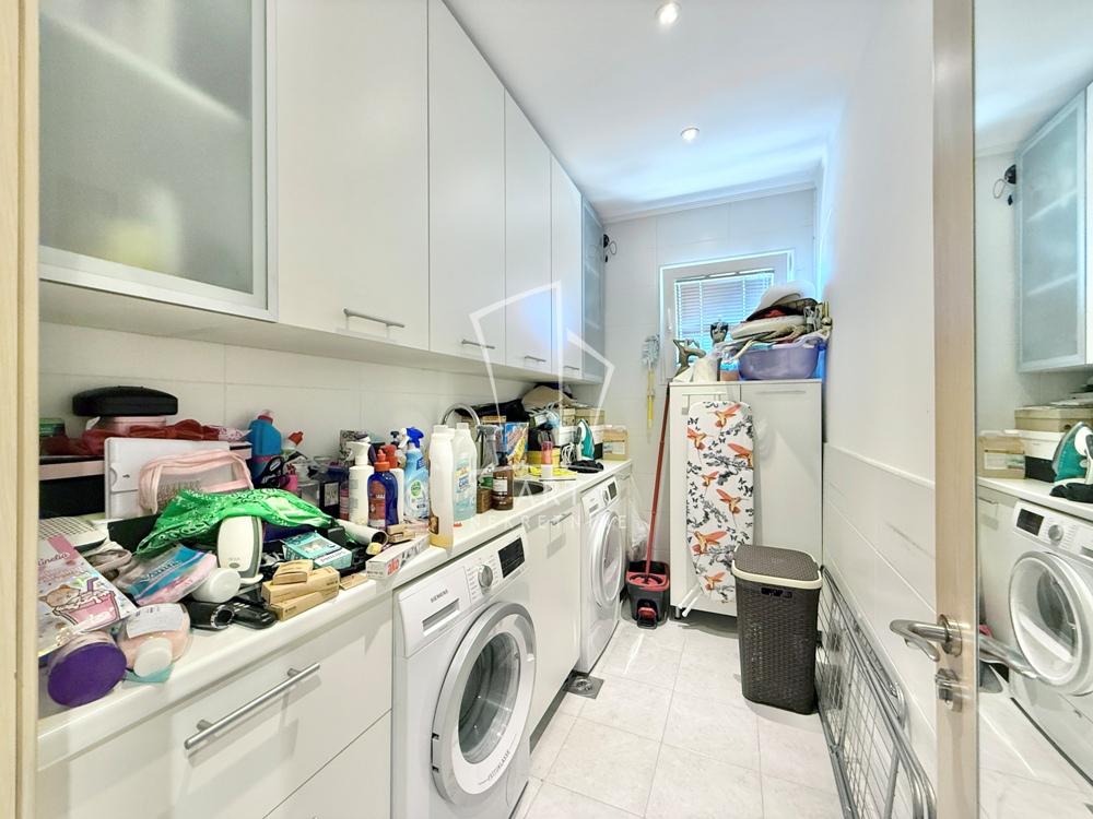 Slika 9 - Milutina Miljkovića,  Kuća na prodaju, 177m2, 680.000€