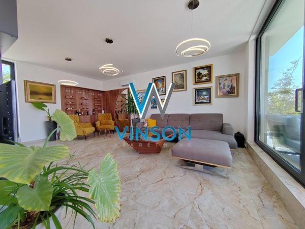 Slika 1 - Petosoban stan za izdavanje, 145m2, 1.700€