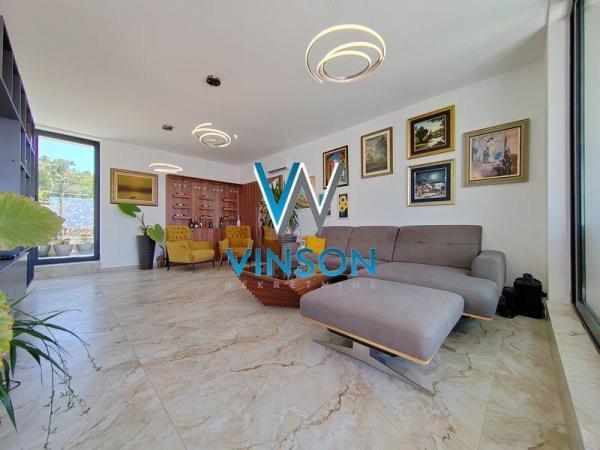 Glavna slika -Petosoban stan za izdavanje, 145m2, 1.700€