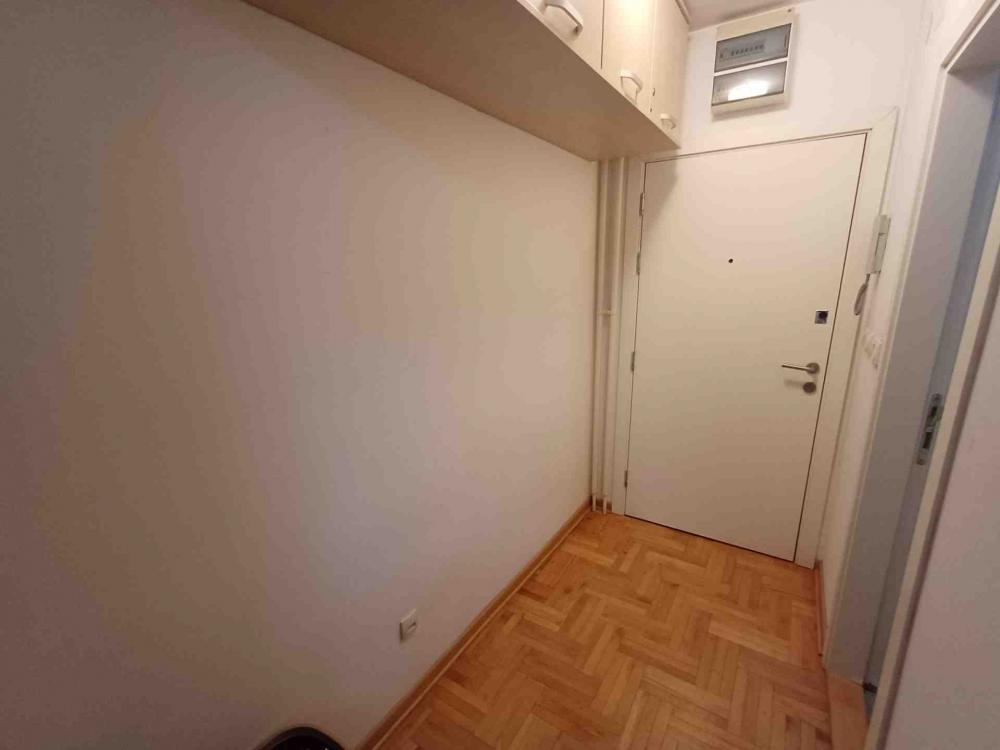 Slika 7 - Mileve Marić Ajnštajn, Jednoiposoban stan za izdavanje, 40m2, 450€