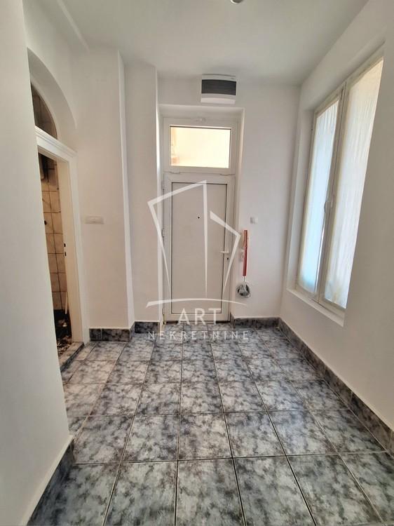Slika 6 - Knez Mihailova, Dvosoban stan za izdavanje, 47m2, 800€