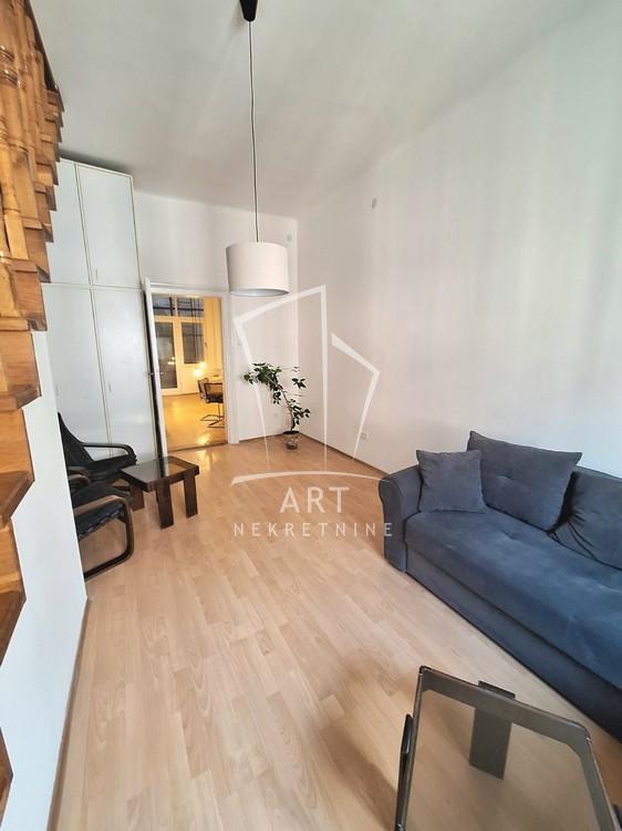 Glavna slika -Knez Mihailova, Dvosoban stan za izdavanje, 47m2, 800€