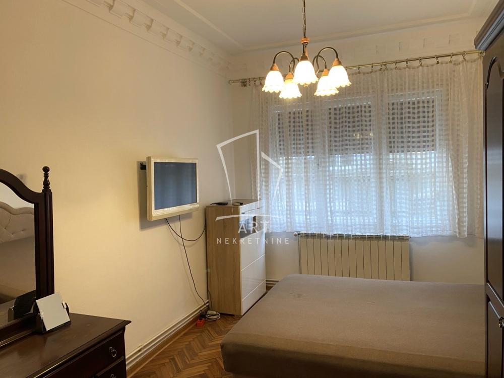 Slika 5 - Dr Aleksandra Kostića, Trosoban stan za izdavanje, 72m2, 750€