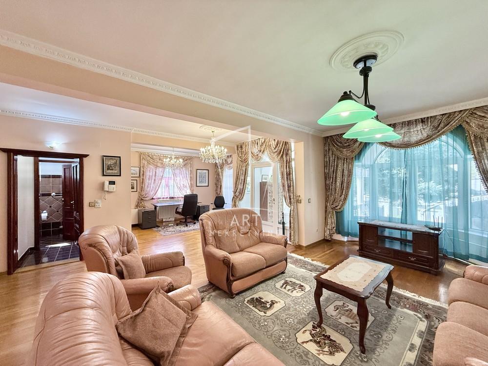 Slika 1 - Lukijana Mušickog, Kuća za izdavanje, 268m2, 1.500€