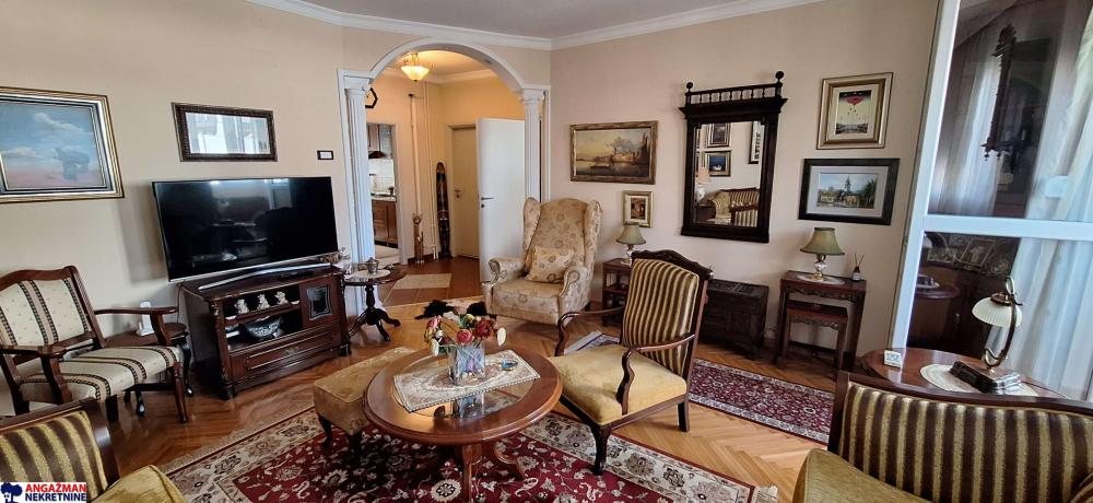 Slika 1 - Kneza Danila, Dvosoban stan za izdavanje, 60m2, 800€