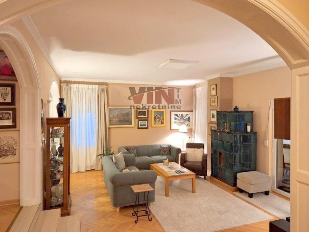 Slika 1 - BULEVAR JNA,  Kuća na prodaju, 500m2, 700.000€