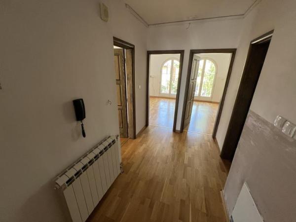 Slika 1 -  Kuća za izdavanje, 2.500€