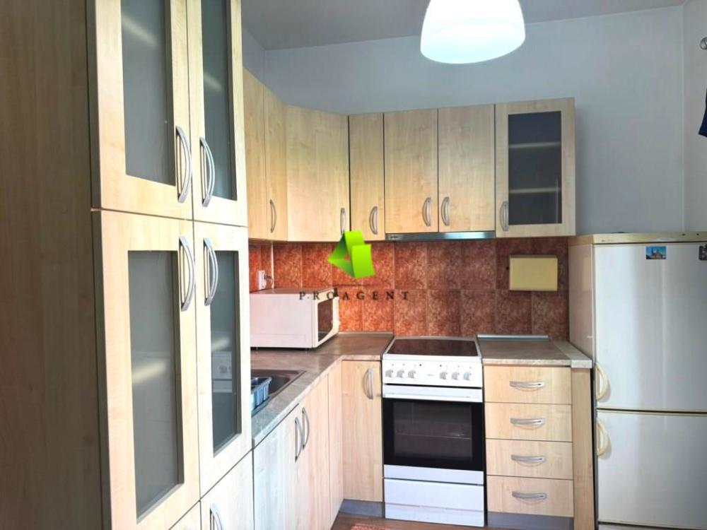 Slika 4 - Dvoiposoban stan za izdavanje, 75m2, 450€