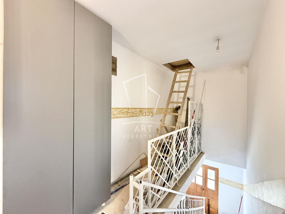 Slika 11 - Sinjska,  Kuća na prodaju, 255m2, 550.000€