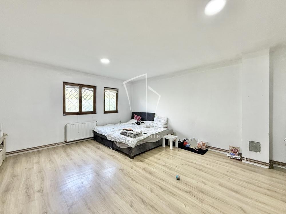 Slika 4 - Sinjska,  Kuća na prodaju, 255m2, 550.000€