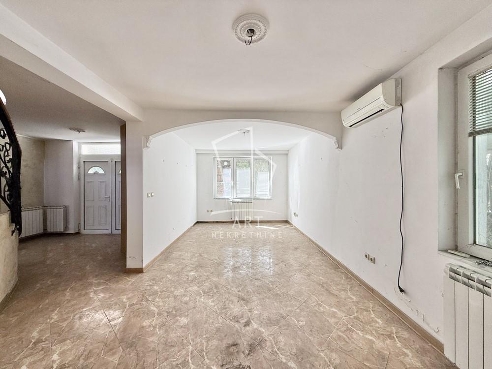 Slika 3 - Plitvička,  Kuća na prodaju, 342m2, 850.000€