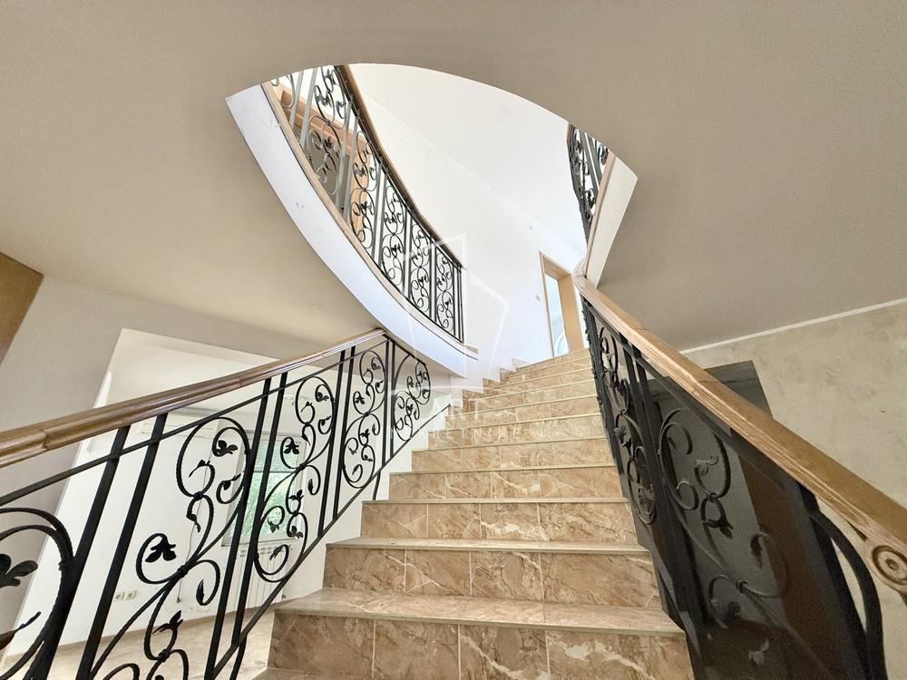 Slika 4 - Plitvička,  Kuća na prodaju, 342m2, 850.000€