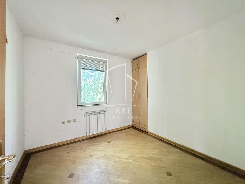 Slika 10 - Plitvička,  Kuća na prodaju, 342m2, 850.000€