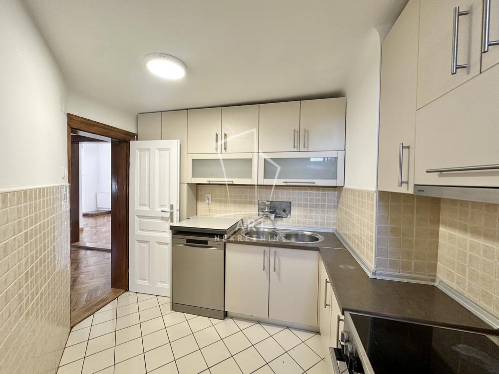 Slika 11 - Avijatičarski trg, Petosoban stan na prodaju, 175m2, 520.000€