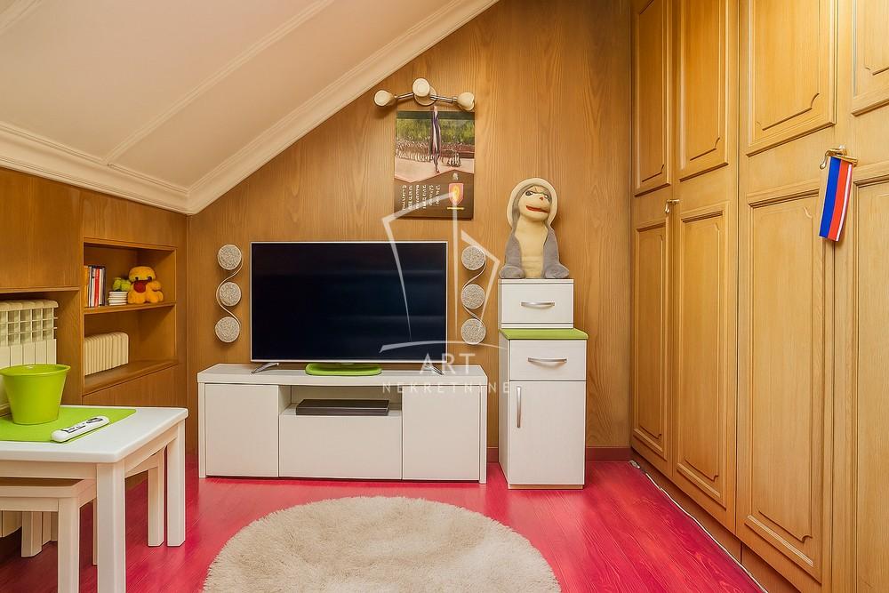 Slika 8 - Glavna, Četvorosoban stan na prodaju, 64m2, 280.000€