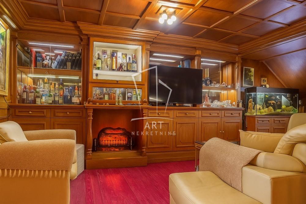 Slika 1 - Glavna, Četvorosoban stan na prodaju, 64m2, 280.000€