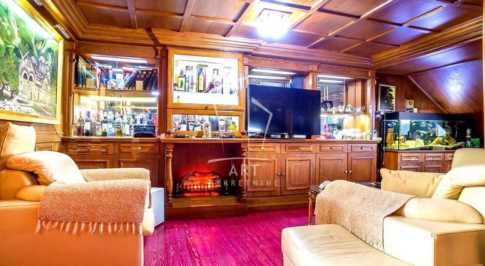 Slika 2 - Glavna, Četvorosoban stan na prodaju, 64m2, 280.000€