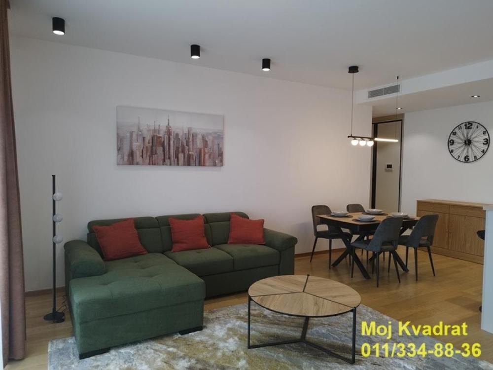Glavna slika -Trosoban stan za izdavanje, 81m2, 1.600€