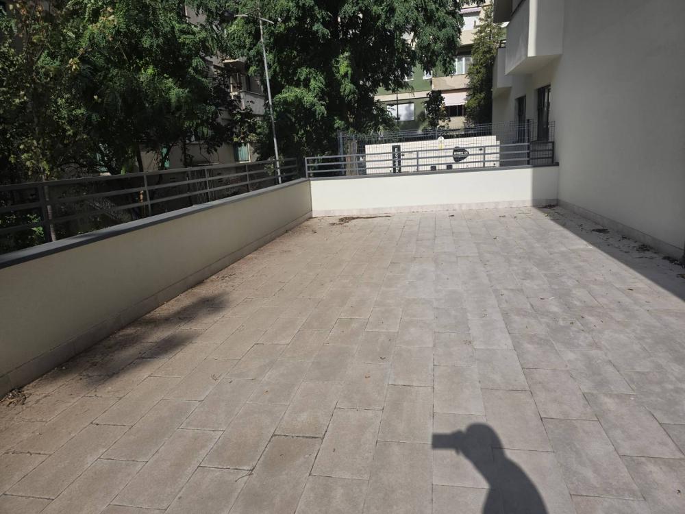 Slika 3 - Cara Dušana,  Lokal na prodaju, 134m2, 520.000€