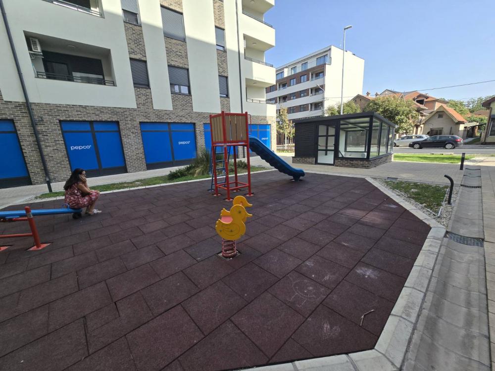 Slika 1 - Cara Dušana,  Lokal na prodaju, 134m2, 520.000€