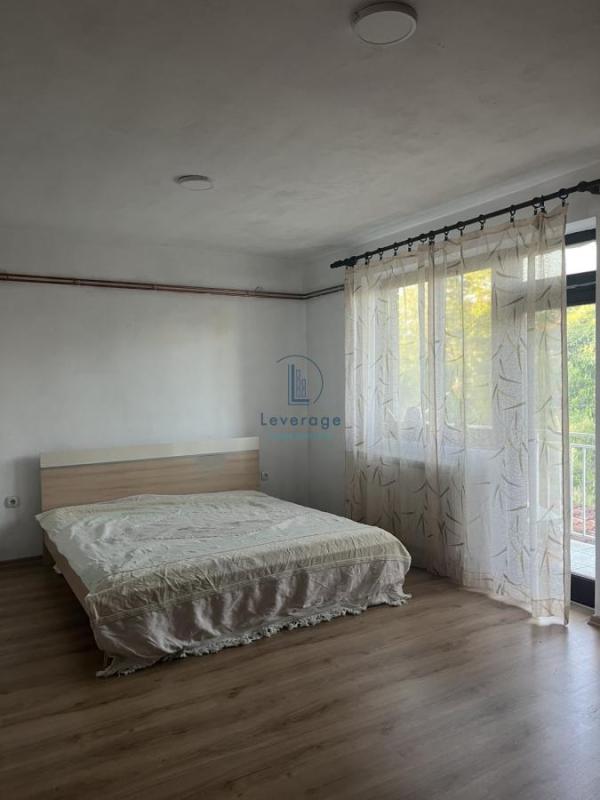 Slika 4 - Zorice Božović, Četvorosoban stan za izdavanje, 150m2, 500€