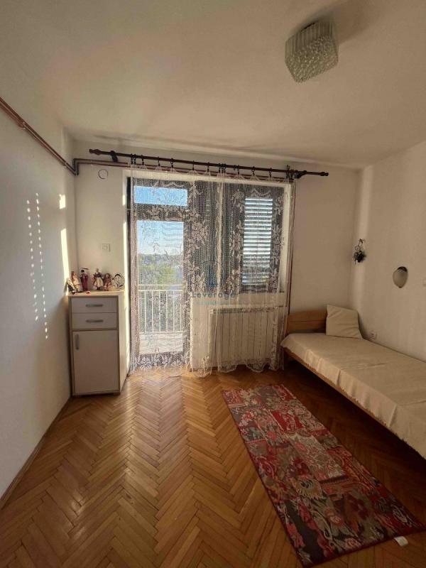 Slika 6 - Zorice Božović, Četvorosoban stan za izdavanje, 150m2, 500€