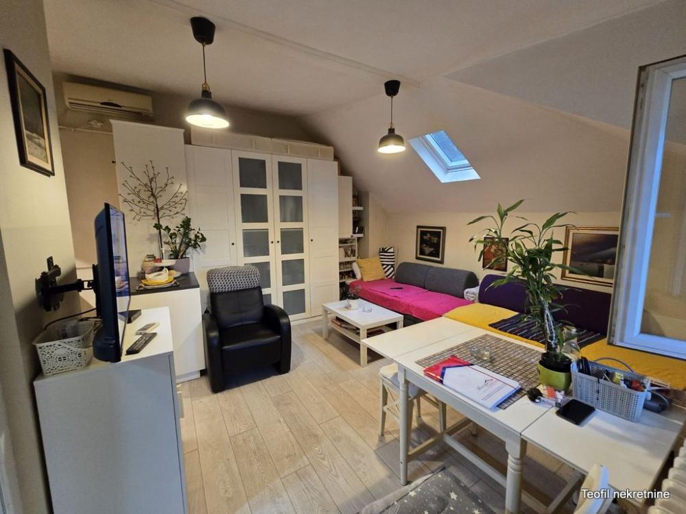 Slika 3 - Majora Aleksandra Mišića,  Kuća na prodaju, 200m2, 470.000€