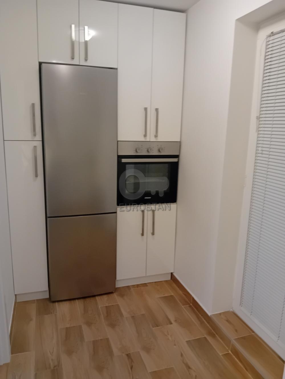 Slika 8 - Nedeljka Gvozdenovića, Trosoban stan za izdavanje, 91m2, 900€
